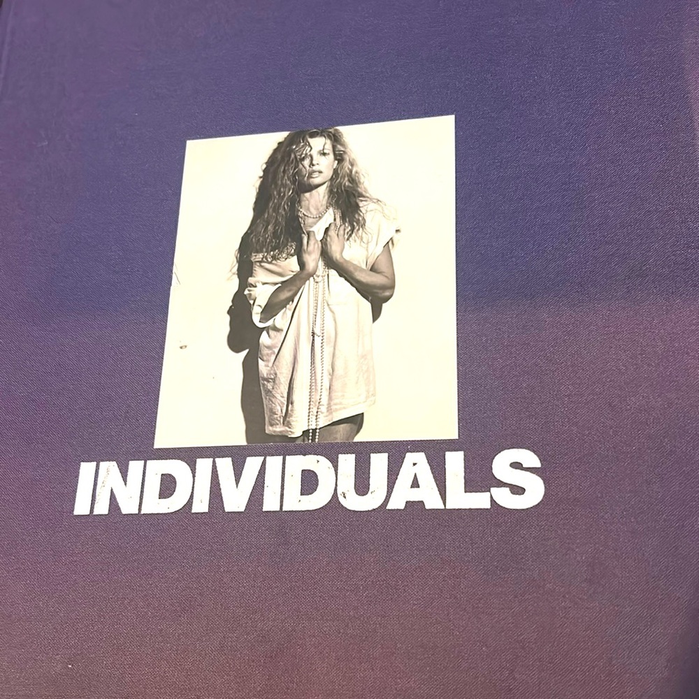 Rare GAP hard copy book of portraits of celebrities edition from Gap collection.